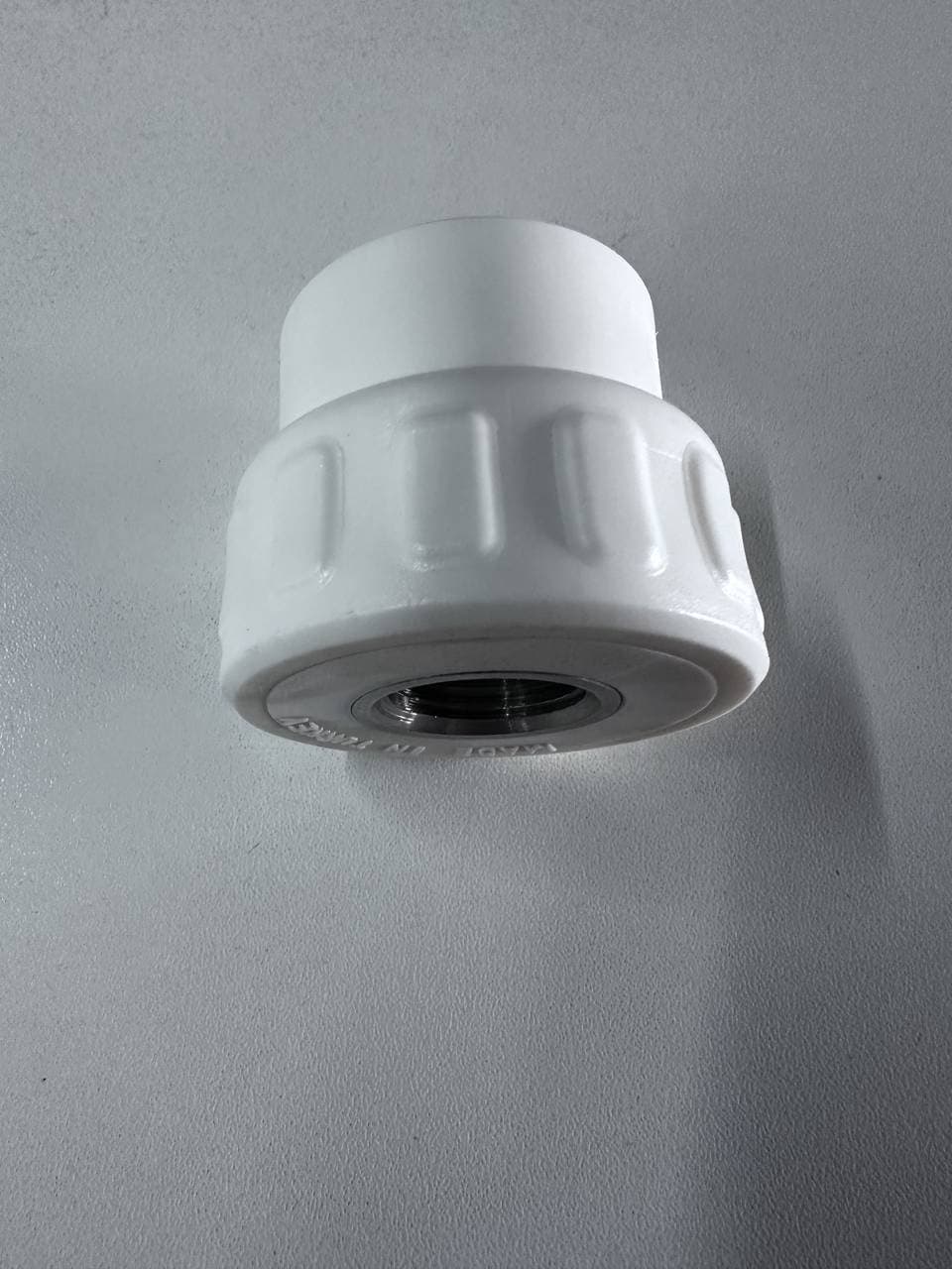 Муфта PPR комбин. 32*1/2 вн