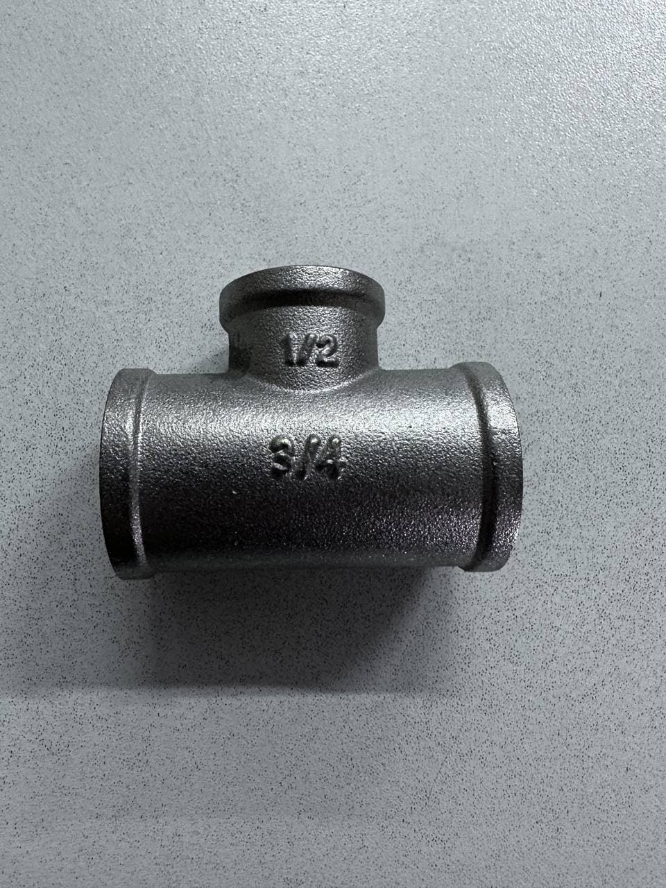 Тройник Латунь 3/4вн-1/2вн-3/4вн