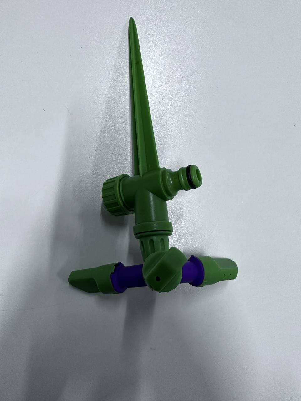 Разбрызгиватель круг. на пике ДонГазон 096-8105