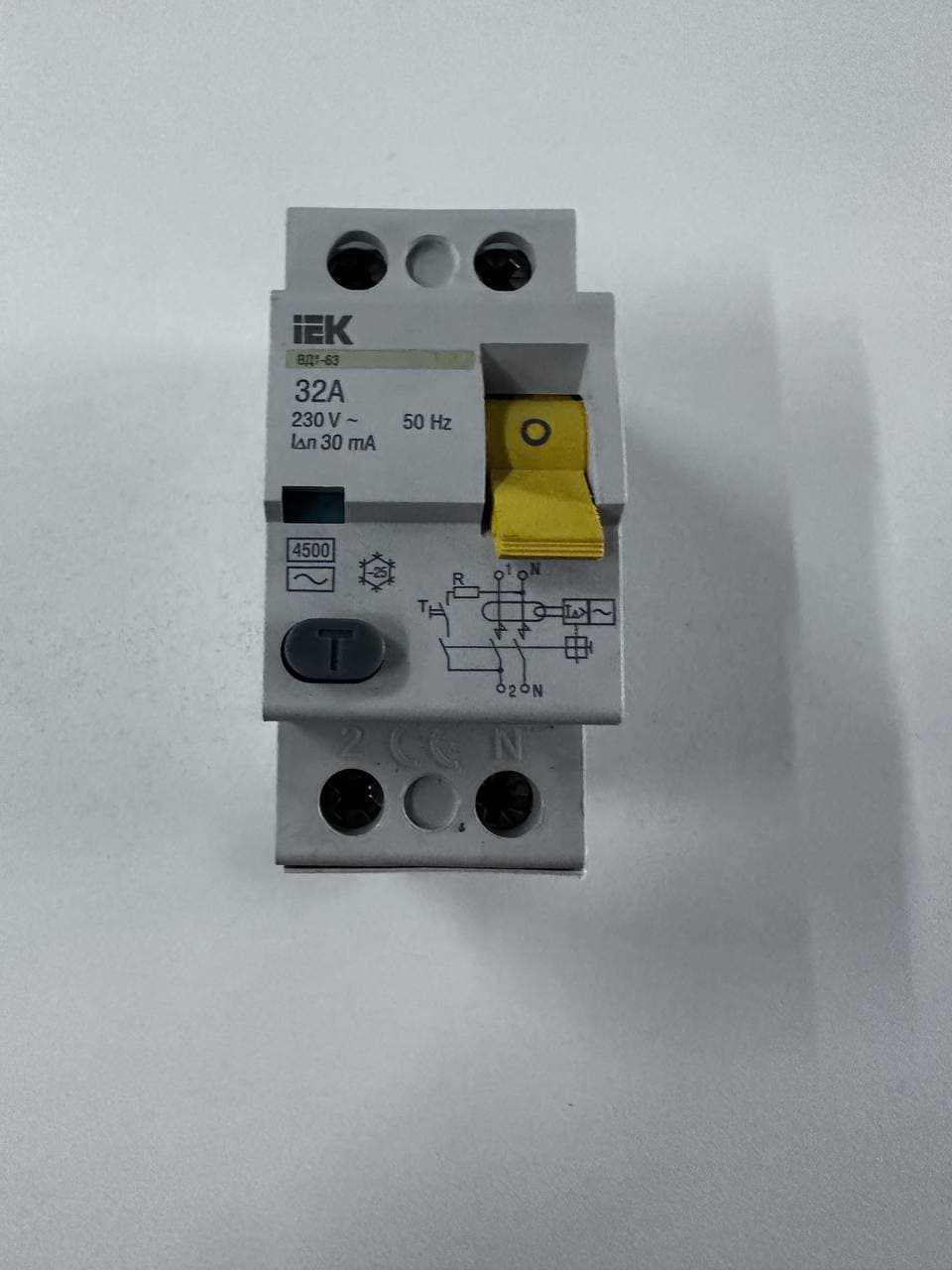 Выключатель IEK УЗО С32